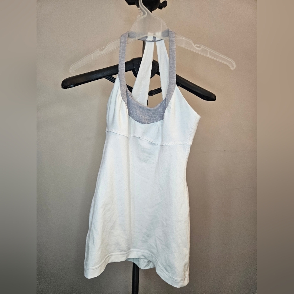 Lululemon Scoop Me Up Tank. White and Grey. Size 4.